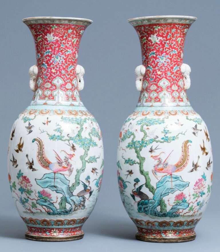 Paire de vases Tongzhi en porcelaine