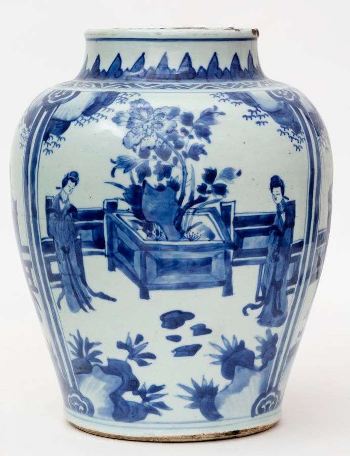 Vase Kangxi en porcelaine bleu et blanc