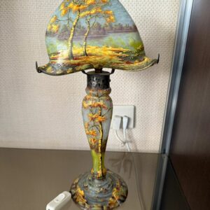 Lampe Art Nouveau à décor de paysage