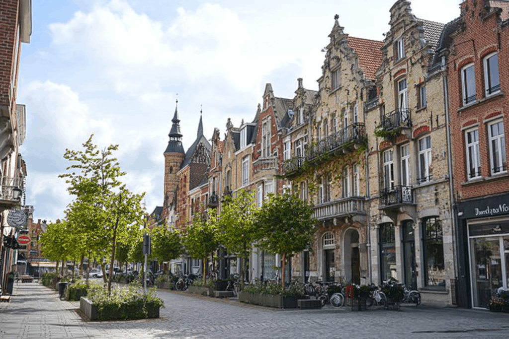 Estimation professionnelle, expertise et achat d'antiquités (meubles, tableaux, bijoux et objets d'art et de design)