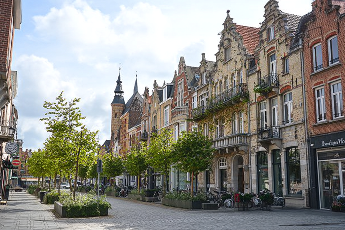 Estimation professionnelle, expertise et achat d'antiquités (meubles, tableaux, bijoux et objets d'art et de design)